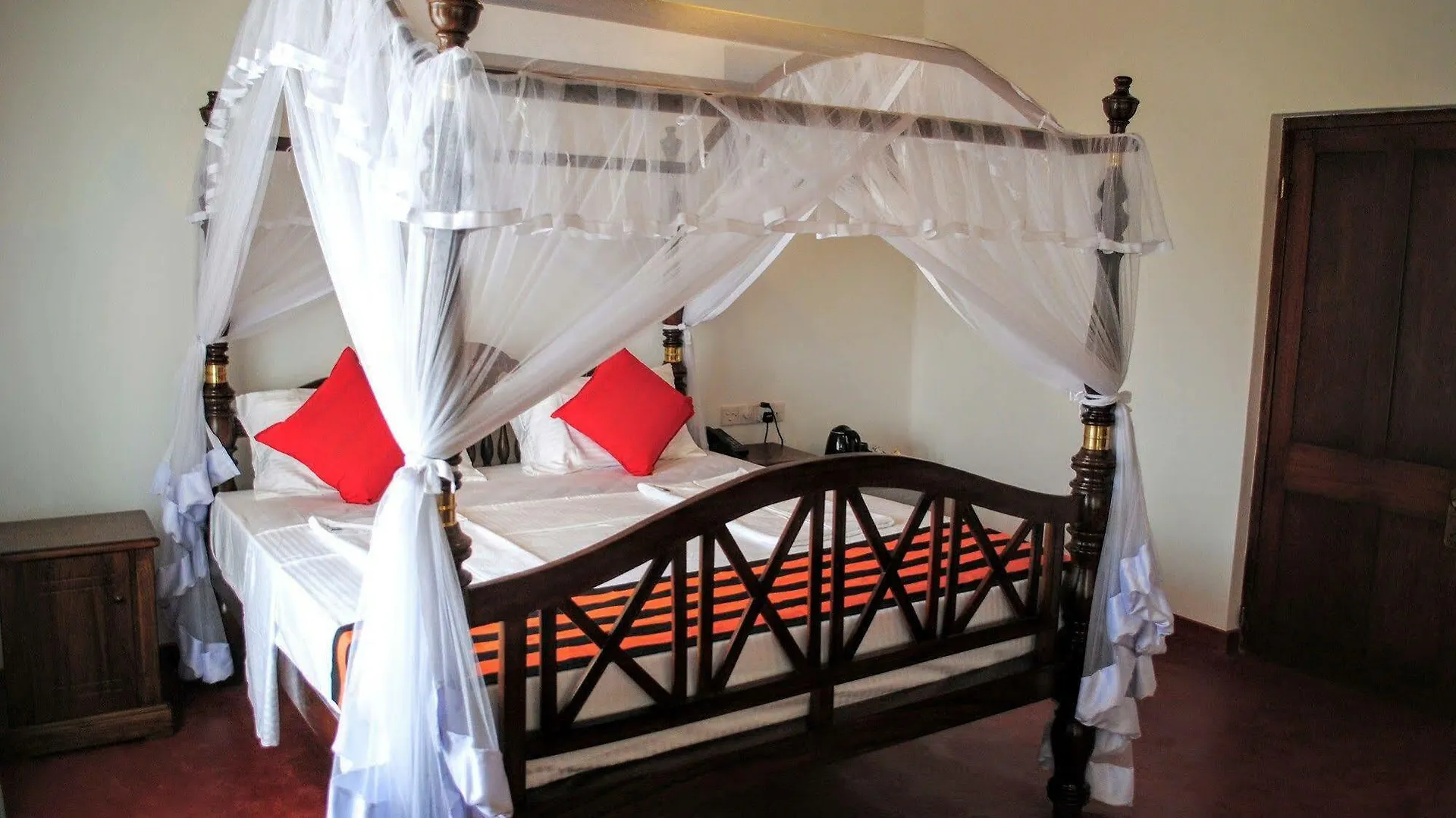 Miura Dutch Edge Hotel Negombo 2*,  Sri Lanka
