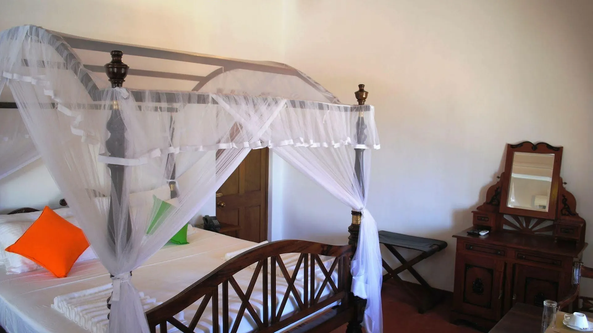 Miura Dutch Edge Hotel Negombo Bed & Breakfast